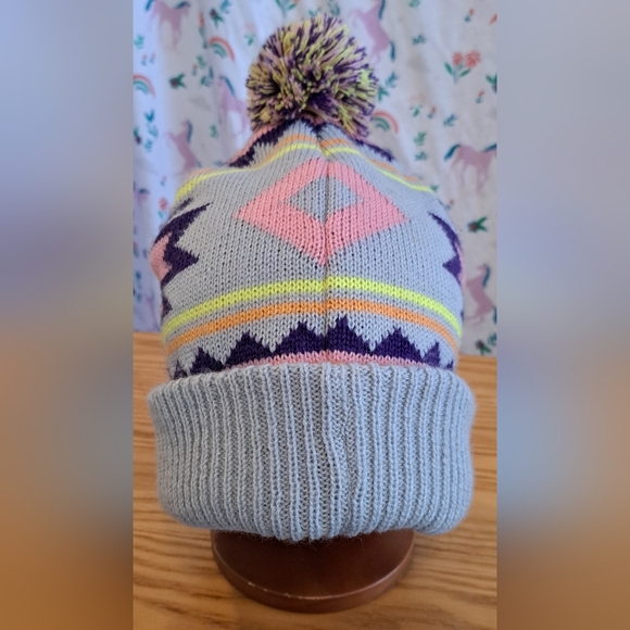 NWOT Rare Supreme Grey Aztec Boho Neutral Casual Streetwear Beanie Hat Cap - Picture 2 of 5